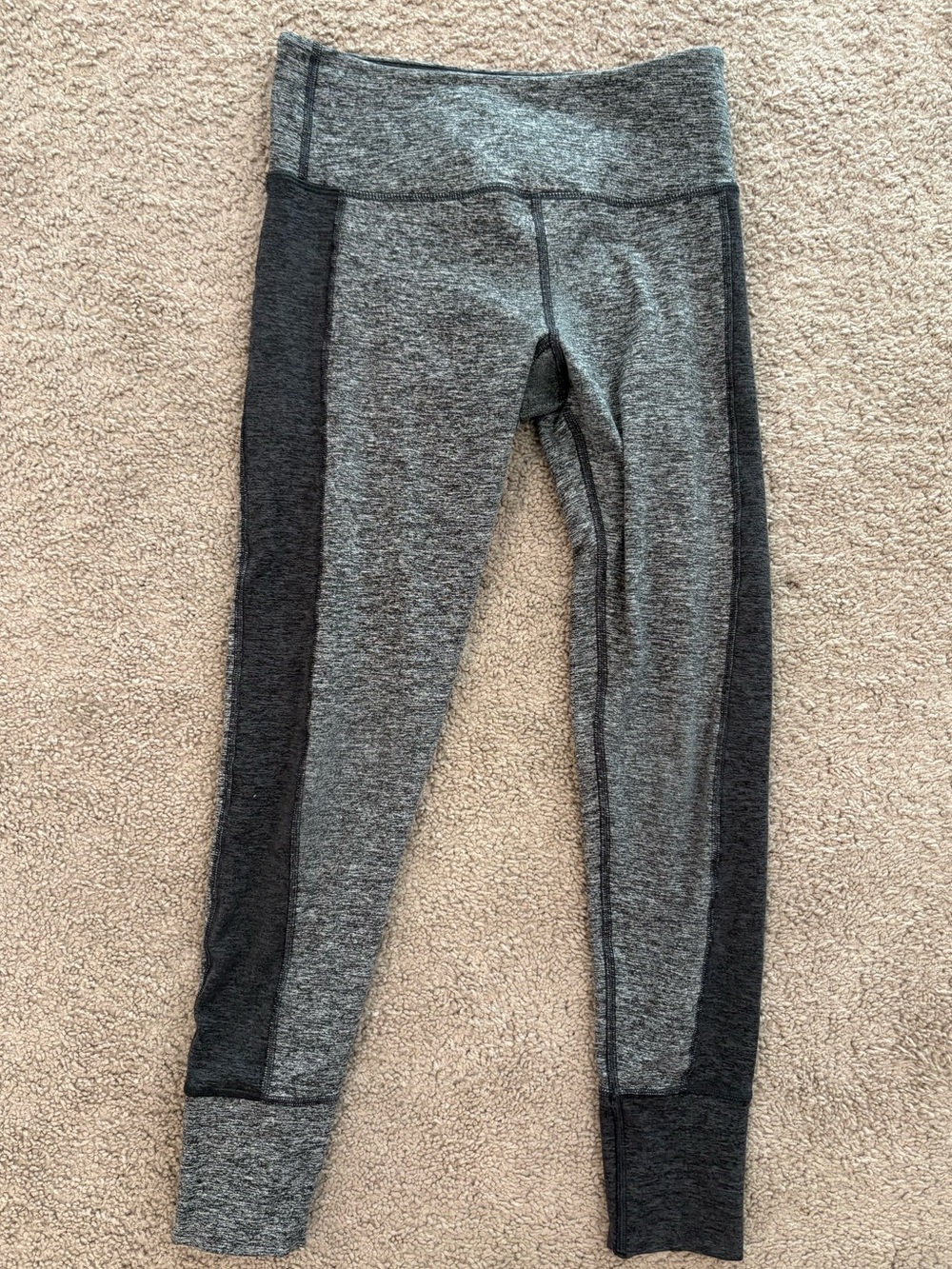 Vuori Women's Asymmetric Gray And Black Leggins Size Extra Small